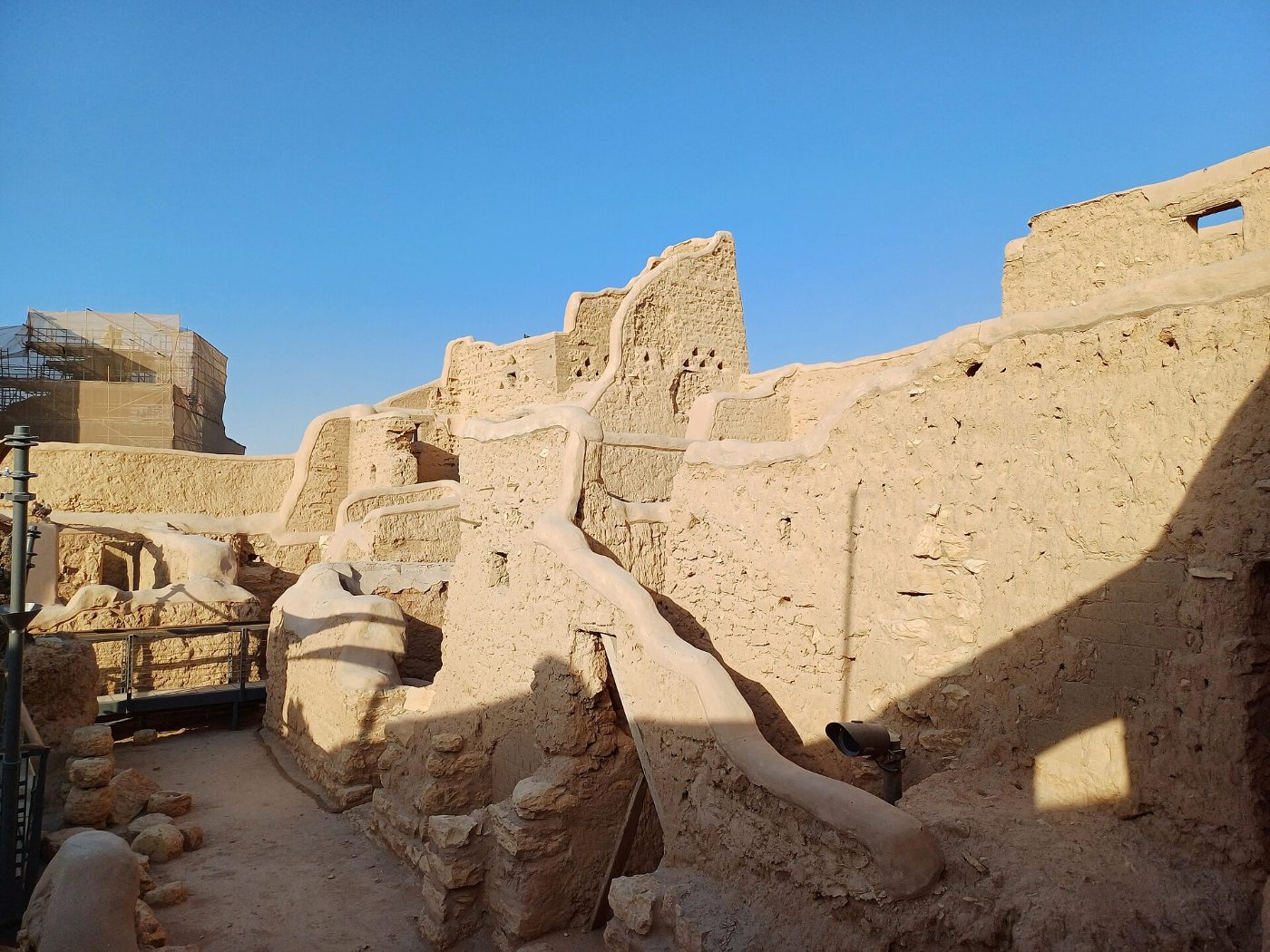 Conserved raw adobe walls at At-Turaif, showing clay and straw construction